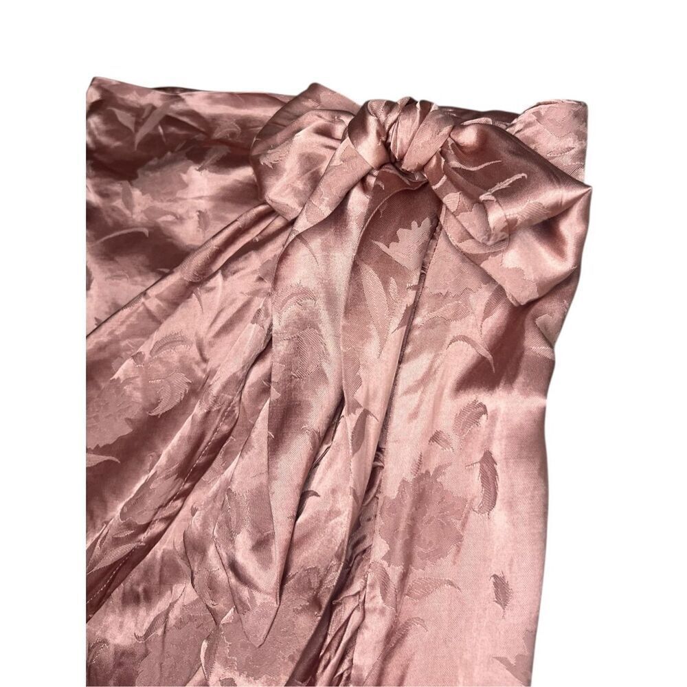 Lulu’s Women’s 6 Wrap Mini Skirt Pink Rose Gold Floral Satin Tie NEW - Picture 2 of 6
